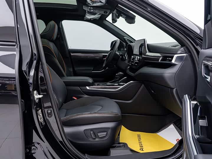 Toyota Crown Kluger 2024 2024款 2.5L HEV四驱旗舰版