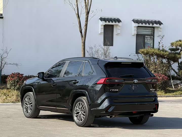 Toyota Wildlander 2024 2024款 2.0L CVT四驱豪华PLUS版