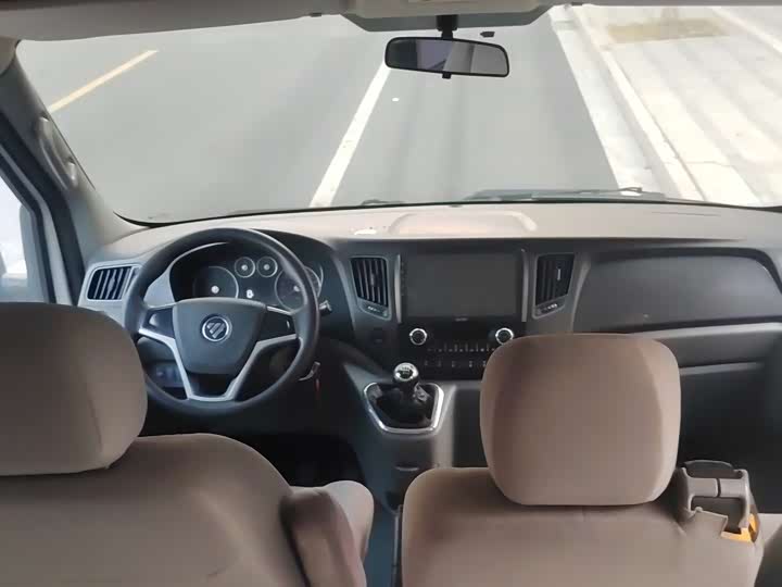 Foton Tuyano 2021 2021款 2.0T手动通途加长轴中顶5/6/7座4F20TC3