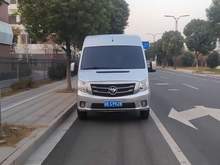 Foton Tuyano 2021 2021款 2.0T手动通途加长轴中顶5/6/7座4F20TC3