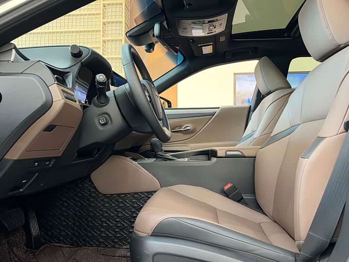 Lexus ES 2025 2025款 200 臻享版