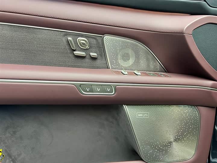 Nio ES8 2026 2026款 六座行政豪华版