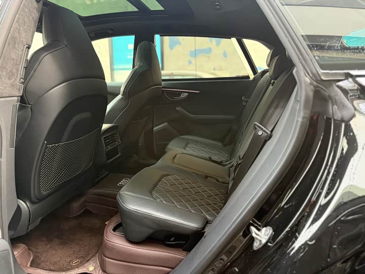 Audi Q8 2022 2022款 55 TFSI 尊享动感型