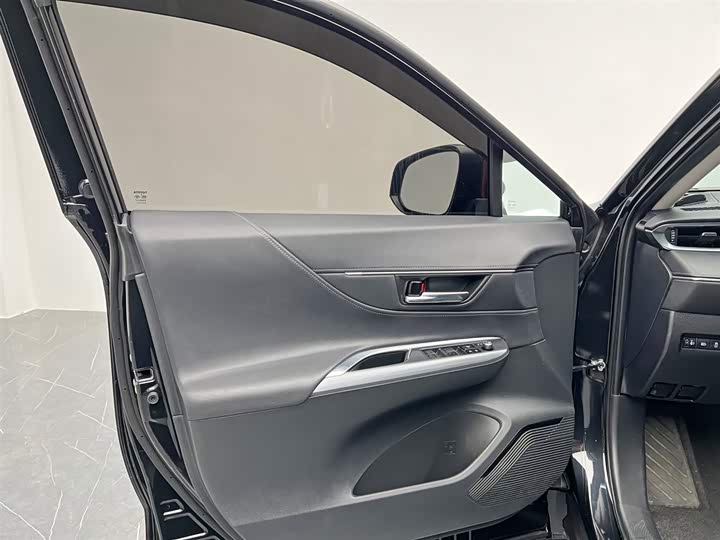 Toyota Harrier 2022 2022款 2.0L CVT两驱进取版