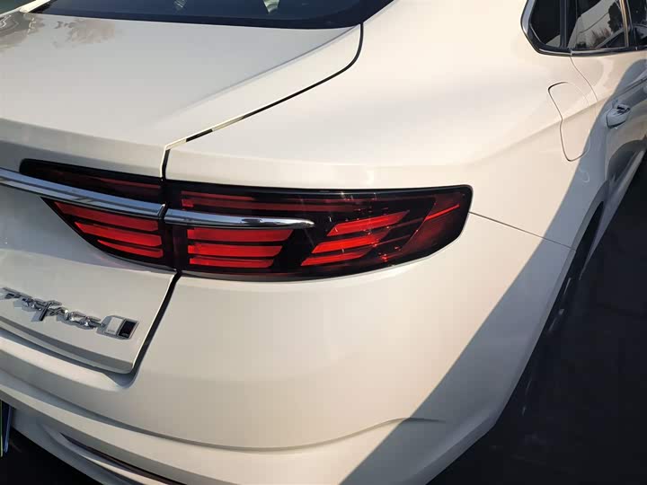 Geely Preface 2025 2025款 东方曜 1.5TD 扶摇版