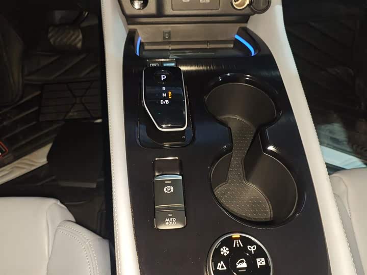 Nissan X-Trail 2023 2023款 e-POWER 超混双电机四驱至尊版