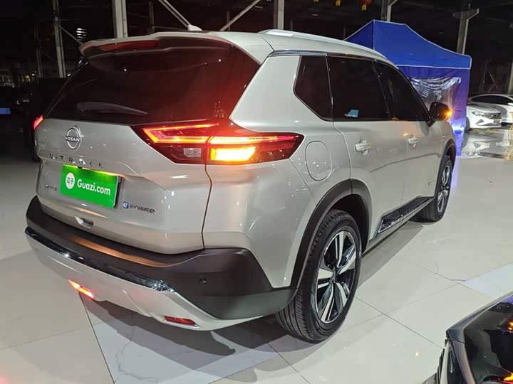 Nissan X-Trail 2023 2023款 e-POWER 超混双电机四驱至尊版