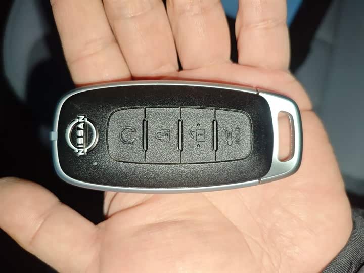 Nissan X-Trail 2023 2023款 e-POWER 超混双电机四驱至尊版