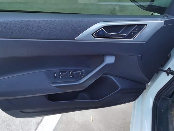 Volkswagen Polo 2023 2023款 Plus 1.5L 自动纵情乐活版