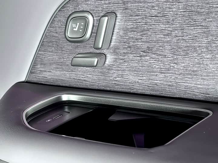 Nio ES8 2026 2026款 六座行政豪华版