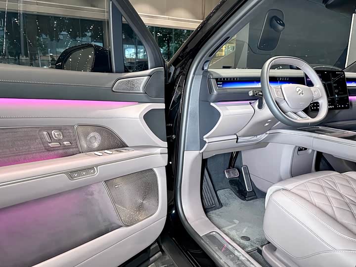 Nio ES8 2026 2026款 六座行政豪华版