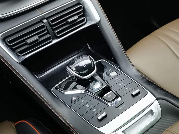 BYD Song Plus 2020 2020款 1.5T 自动尊贵型