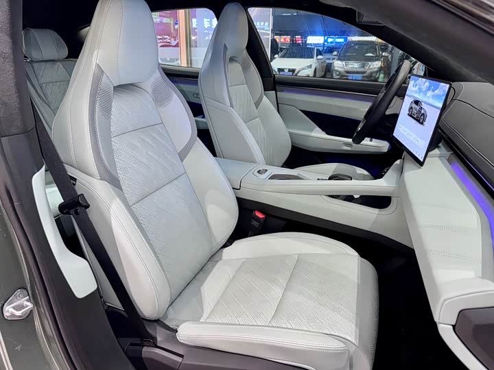 Zeekr 001 2025 2025款 WE版 95kWh 四驱