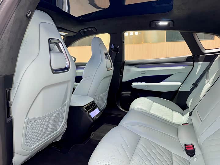 Zeekr 001 2025 2025款 WE版 95kWh 四驱