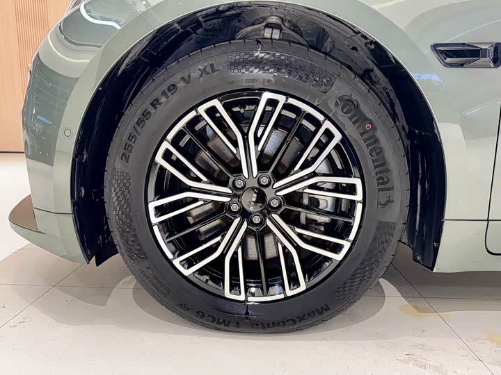 Zeekr 001 2025 2025款 WE版 95kWh 四驱