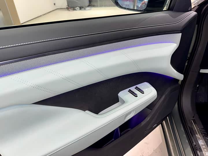 Zeekr 001 2025 2025款 WE版 95kWh 四驱