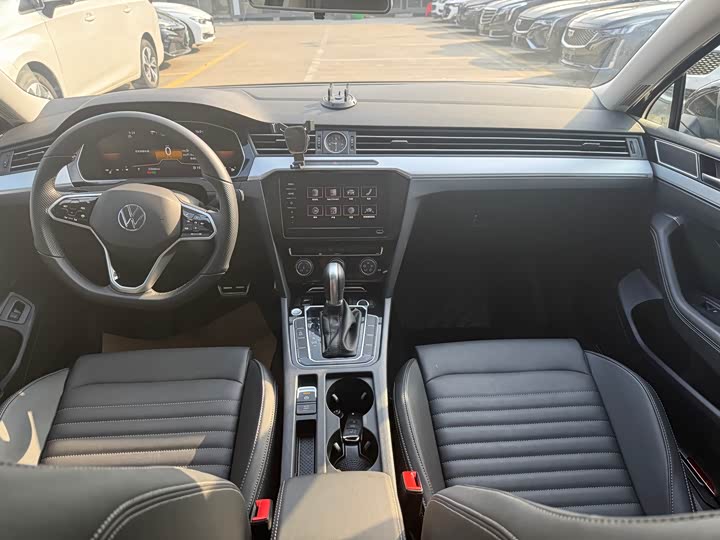 Volkswagen Magotan 2025 2025款 众享款 280TSI DSG舒适型