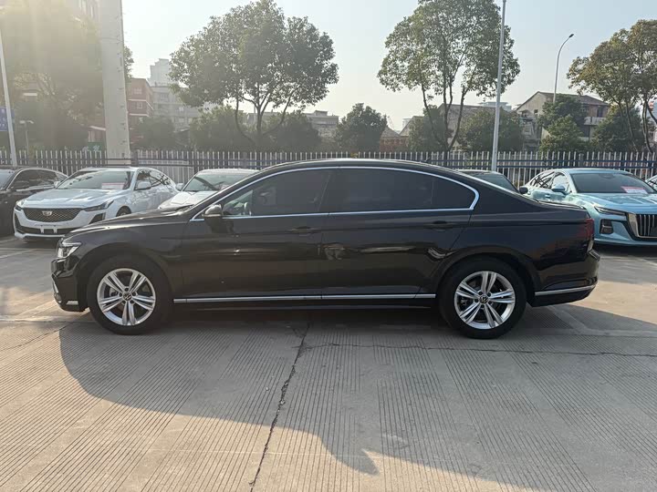 Volkswagen Magotan 2025 2025款 众享款 280TSI DSG舒适型