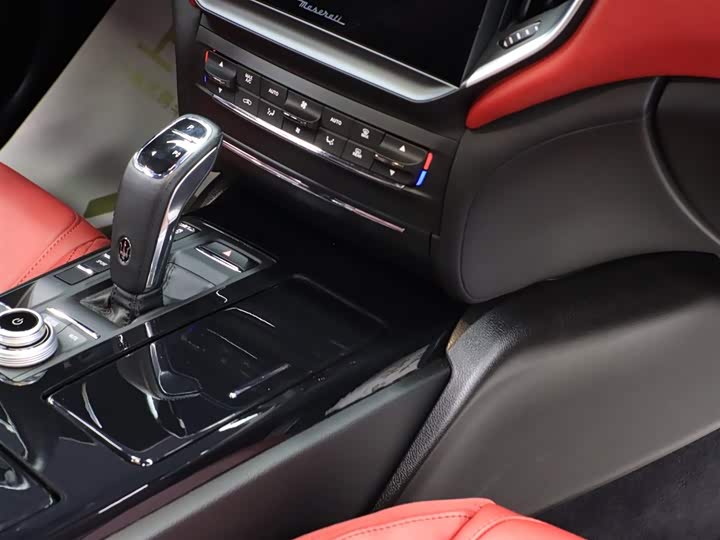 Maserati Ghibli 2023 2023款 3.0T Modena