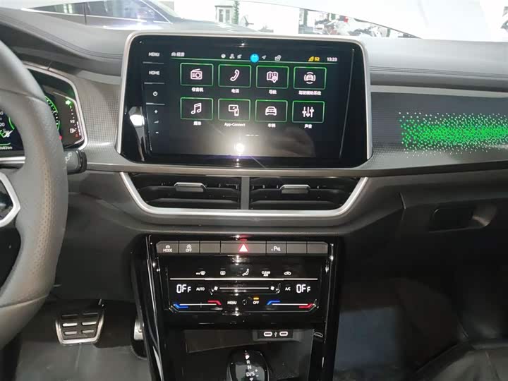 Volkswagen T-Roc 2025 2025款 300TSI DSG两驱辰光版