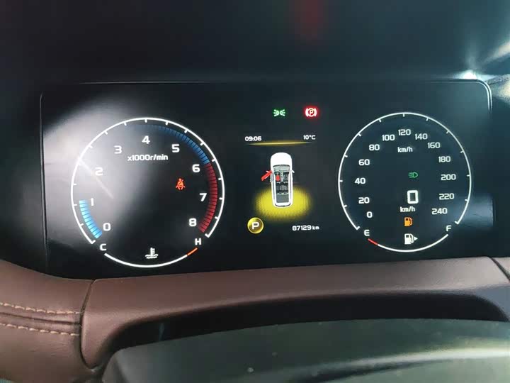 Geely Okavango 2022 2022款 1.8TD DCT豪华型 5座