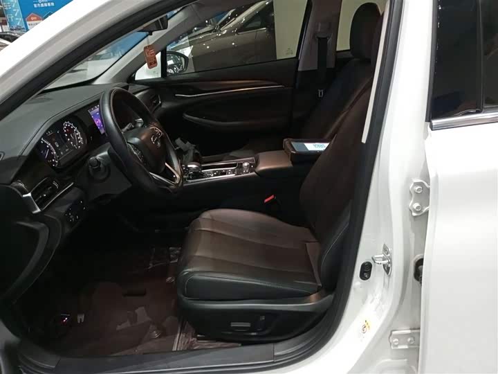 GAC Trumpchi GA6 2019 2019款 270T 自动豪华版