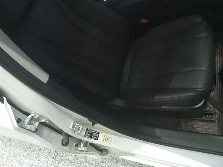 GAC Trumpchi GA6 2019 2019款 270T 自动豪华版