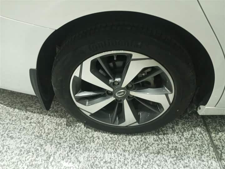 GAC Trumpchi GA6 2019 2019款 270T 自动豪华版