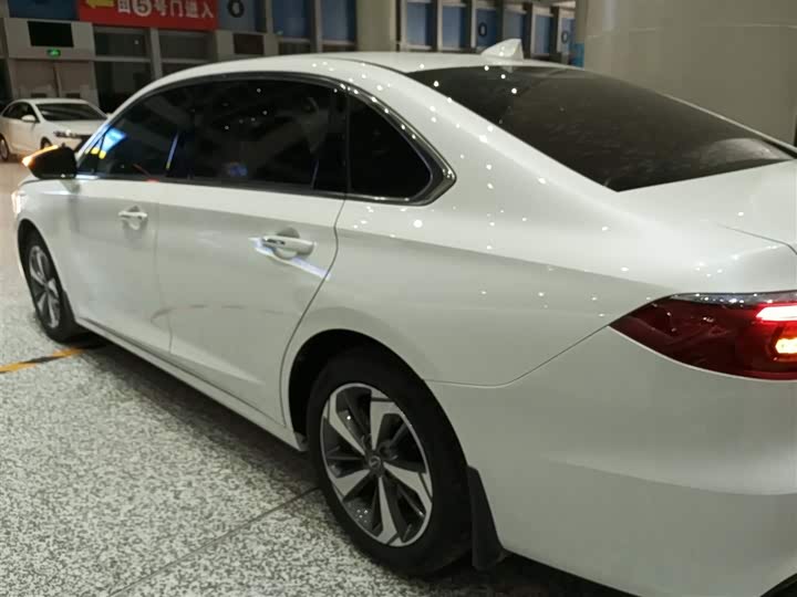 GAC Trumpchi GA6 2019 2019款 270T 自动豪华版