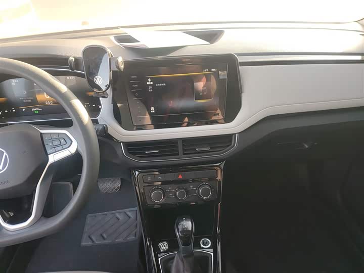 Volkswagen Tharu 2025 2025款 新锐 300TSI 锐意版