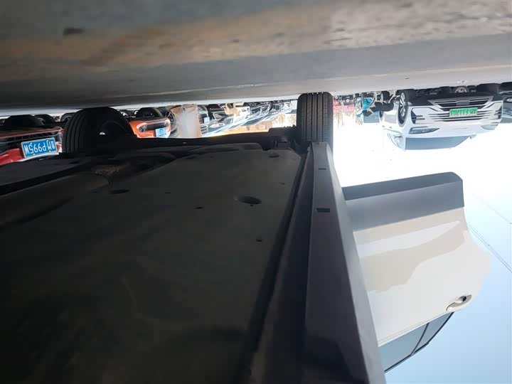 Volkswagen Tharu 2025 2025款 新锐 300TSI 锐意版