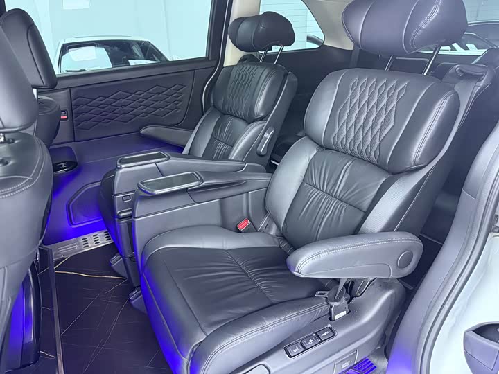 Honda Elysion 2024 2024款 2.0L e:HEV 豪华版