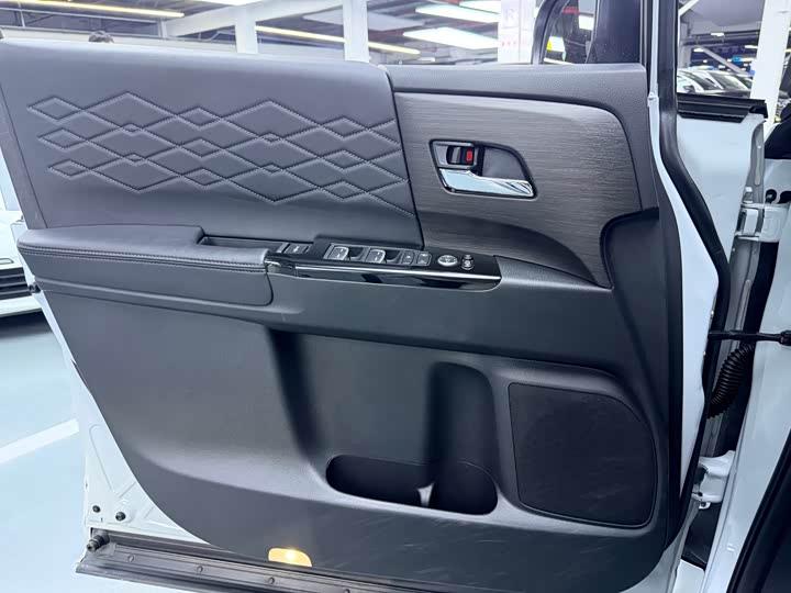 Honda Elysion 2024 2024款 2.0L e:HEV 豪华版