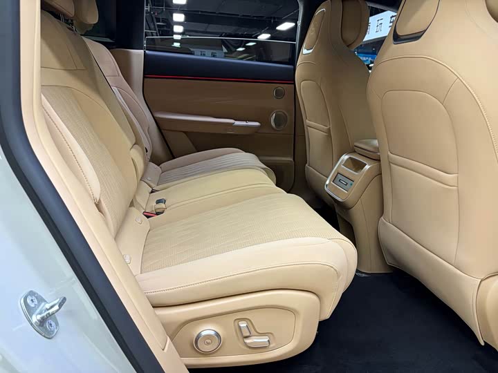 Exeed Sterra ET 2024 2024款 增程 240 Ultra四驱