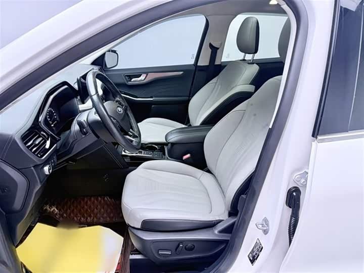 Ford Escape 2020 2020款 EcoBoost 245 两驱耀享款