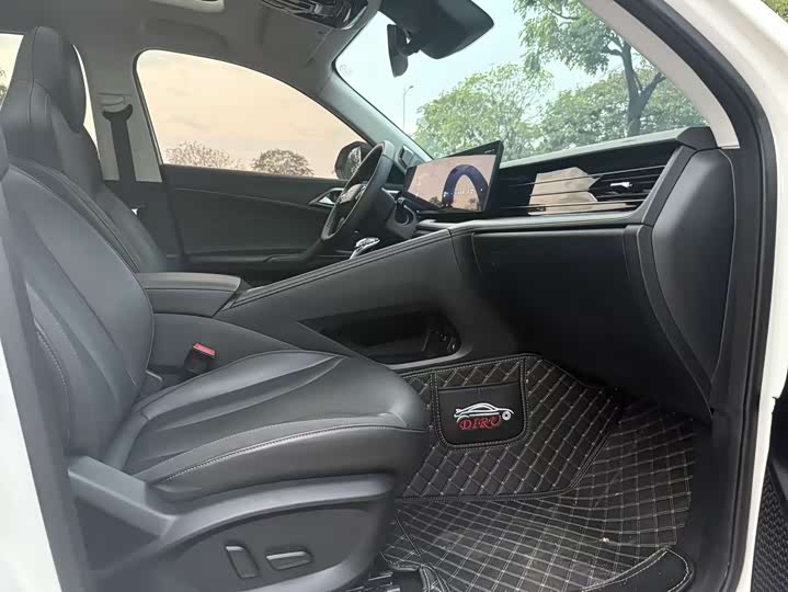 Roewe RX5 2023 2023款 1.5T 旗舰智驾版