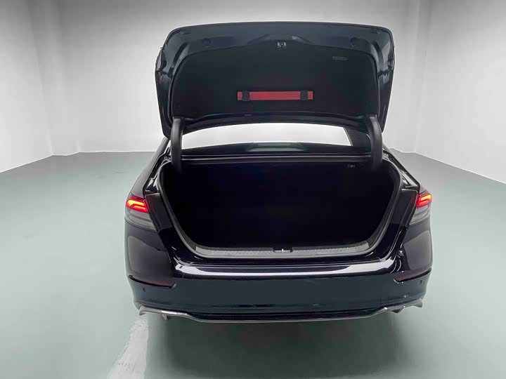 Honda Accord Hybrid 2023 2023款 2.0L e:PHEV 尊贵版