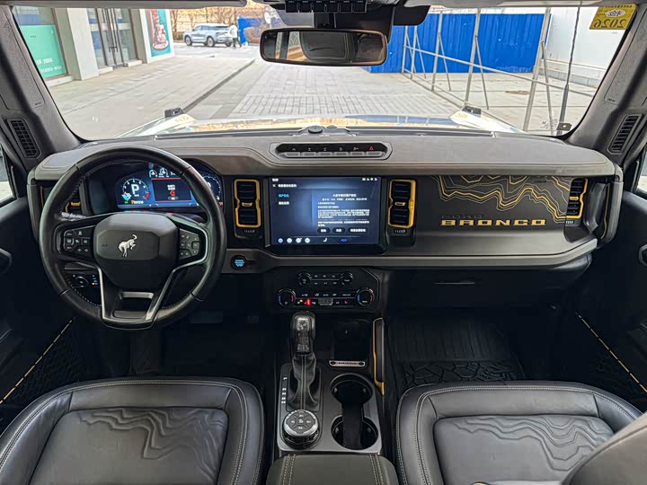 Ford Bronco 2024 2024款 2.3T 荒地