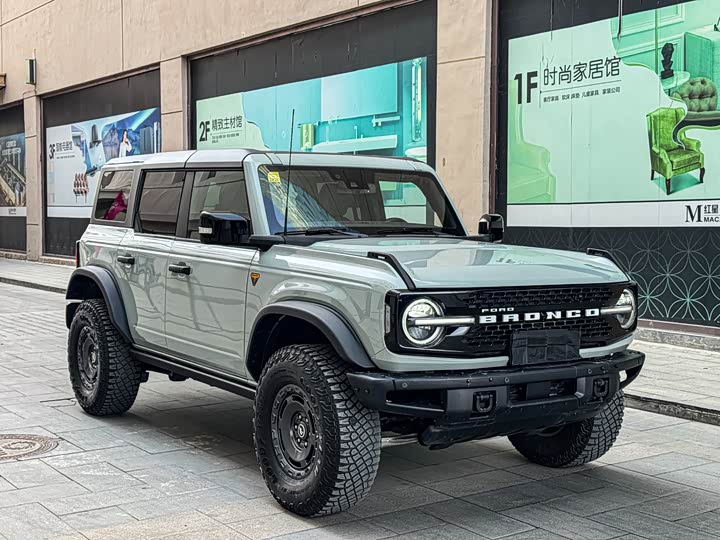 Ford Bronco 2024 2024款 2.3T 荒地