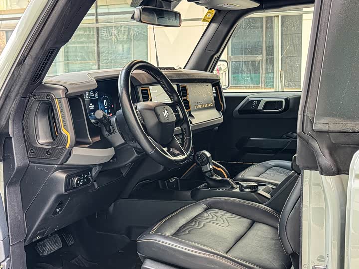 Ford Bronco 2024 2024款 2.3T 荒地