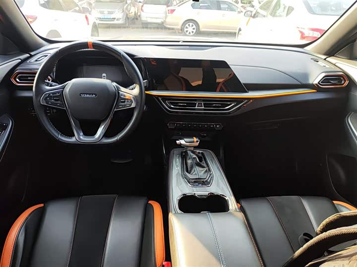 Changan Oshan X5 2022 2022款 运动版 1.5T DCT飓风音速