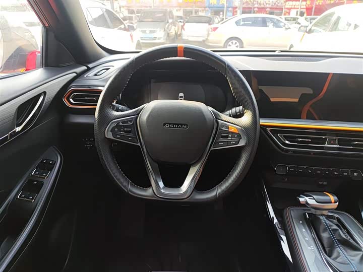 Changan Oshan X5 2022 2022款 运动版 1.5T DCT飓风音速