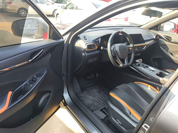 Changan Oshan X5 2022 2022款 运动版 1.5T DCT飓风音速