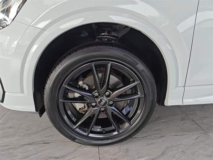 Audi Q2L 2024 2024款 35TFSI 进取动感型