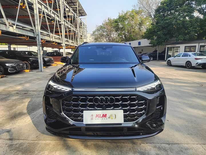 Audi Q6 2024 2024款 50 TFSI quattro 行云型 飞骑套装 6座