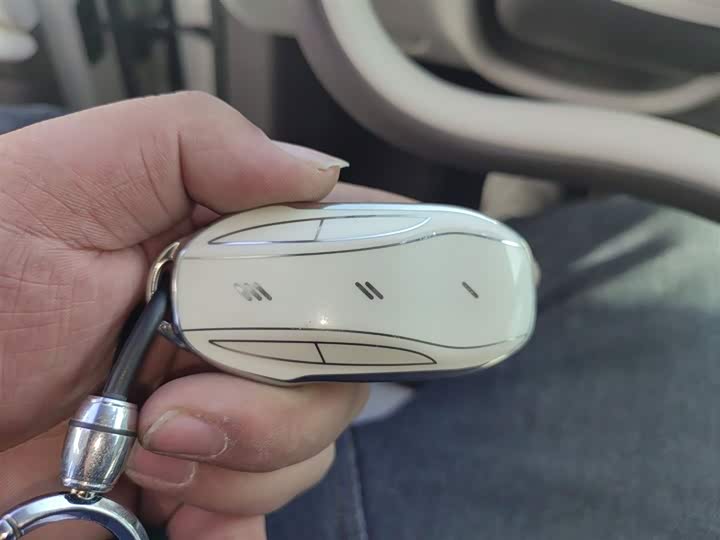 IM motors LS7 2023 2023款 90kWh Elite后驱版