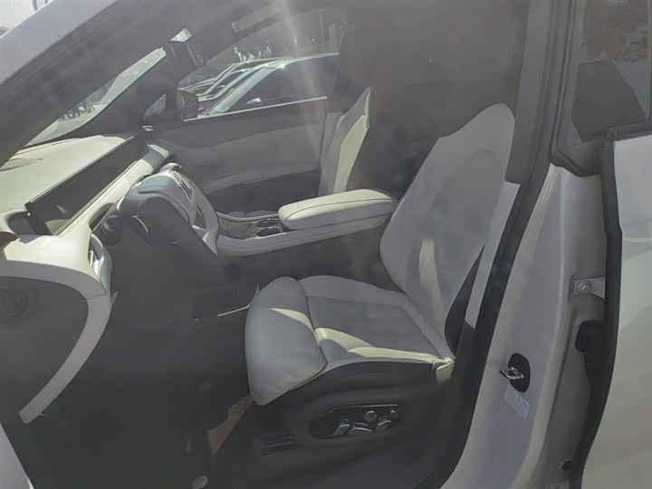 IM motors LS7 2023 2023款 90kWh Elite后驱版