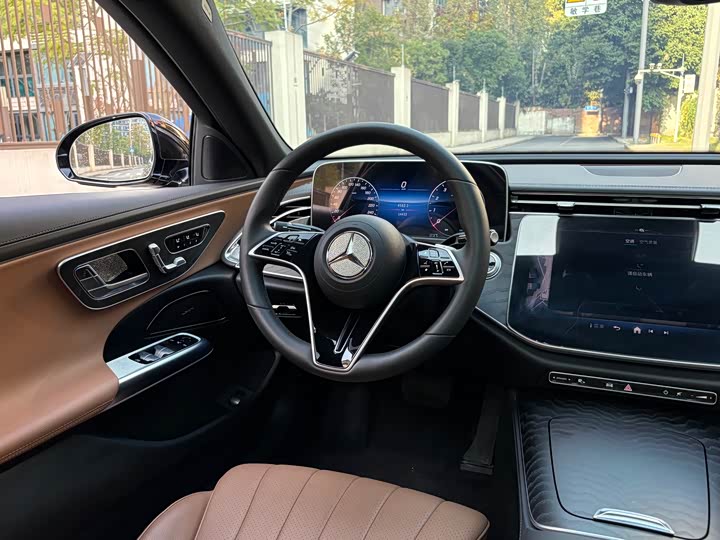 Mercedes-Benz E-Class 2025 2025款 E 300 L 时尚型