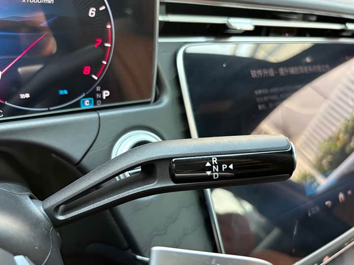 Mercedes-Benz E-Class 2025 2025款 E 300 L 时尚型