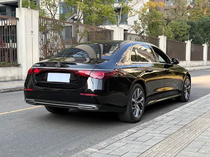 Mercedes-Benz E-Class 2025 2025款 E 300 L 时尚型